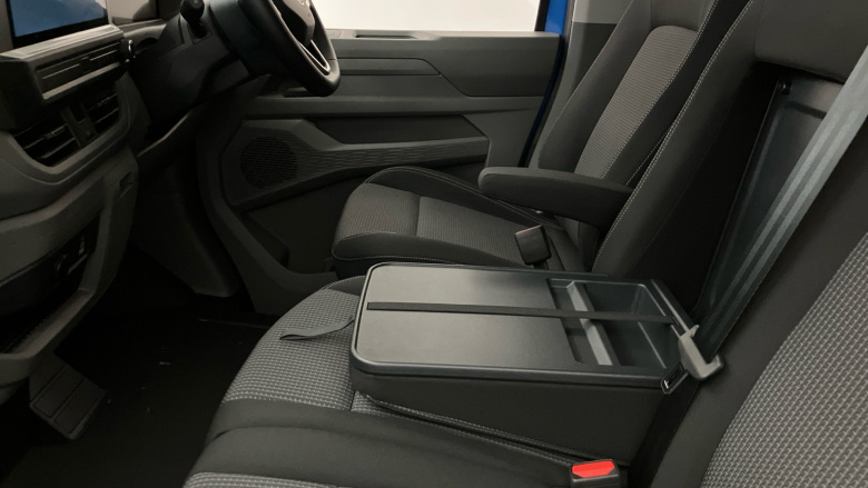 Volkswagen Transporter T32 Swb Electric 160kW 65kWh Commerce Pro Van Auto